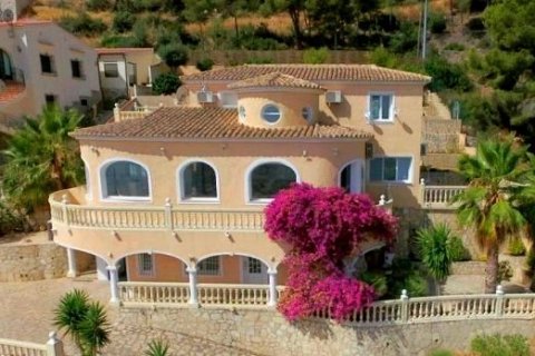 Villa for sale in Calpe, Alicante, Spain 4 bedrooms, 303 sq.m. No. 42723 - photo 4