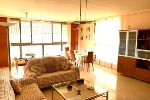 Apartment for sale in Benidorm, Alicante, Spain 4 bedrooms, 160 sq.m. No. 43143 - photo 5