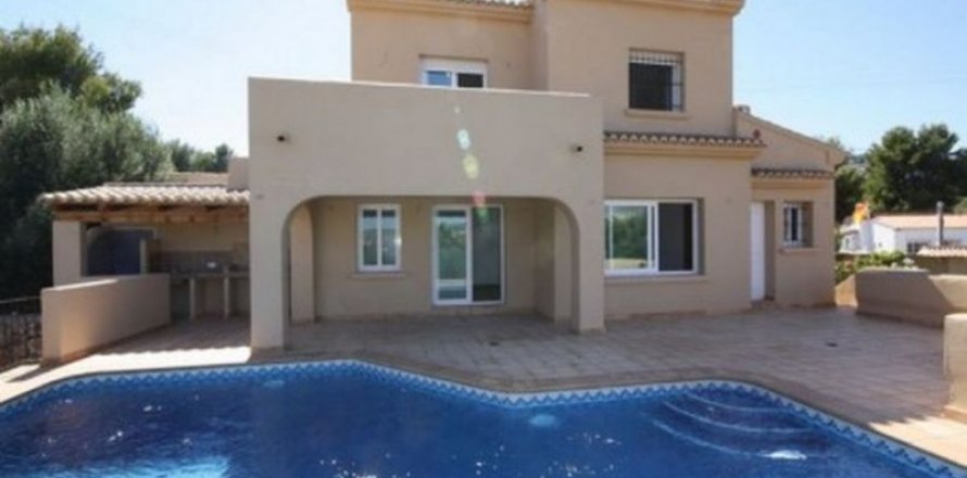 Villa in Moraira, Alicante, Spain 3 bedrooms, 152 sq.m. No. 45947