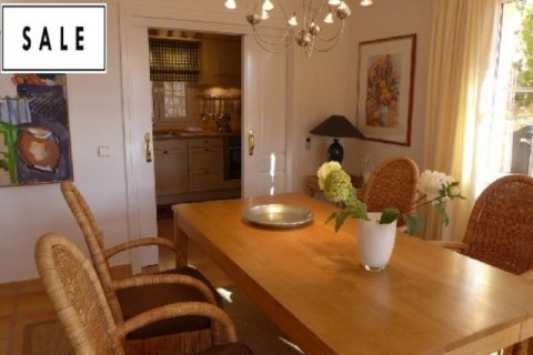 Villa for sale in Altea, Alicante, Spain 3 bedrooms, 240 sq.m. No. 45433 - photo 9