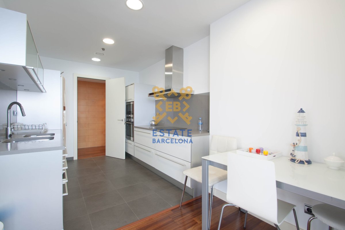 Apartment à Barcelona, Espagne 4 chambres, 170 m2 No. 27925