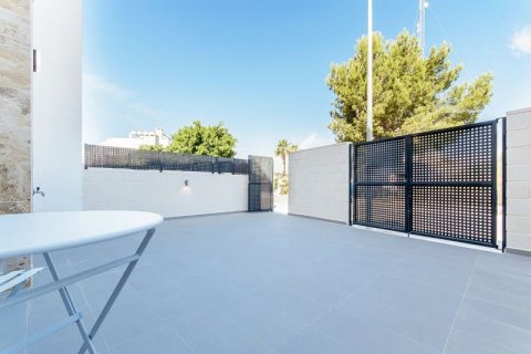 Townhouse for sale Villamartin, Alicante, Spain 3 bedrooms, 134 sq.m. No. 42549 - photo 5