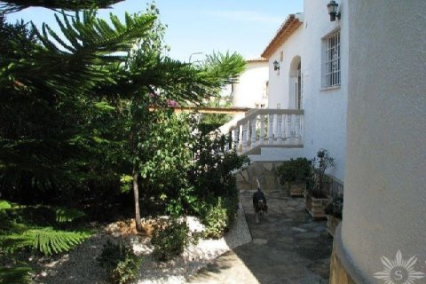 Villa for sale in Calpe, Alicante, Spain 3 bedrooms, 205 sq.m. No. 41411 - photo 6