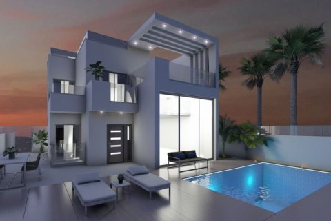 Villa for sale in Torrevieja, Alicante, Spain 3 bedrooms, 264 sq.m. No. 44503 - photo 1