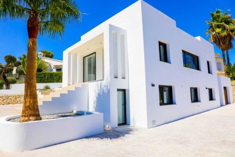 Villa for sale Moraira, Alicante, Spain 3 bedrooms, 193 sq.m. No. 43762 - photo 2