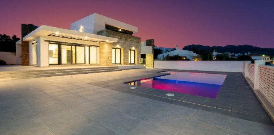 Villa in Alfaz del Pi, Alicante, Spain 4 bedrooms, 286 sq.m. No. 44138