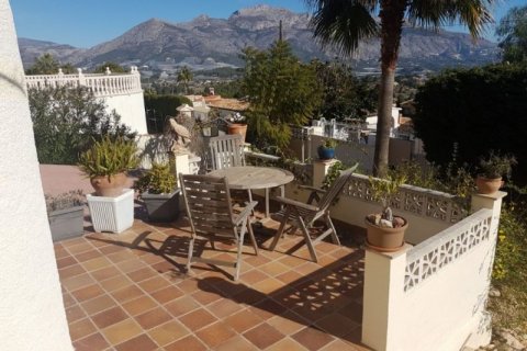 Villa for sale in La Nucia, Alicante, Spain 4 bedrooms, 300 sq.m. No. 45421 - photo 6