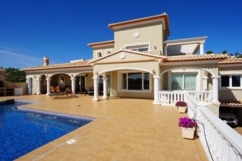 Villa for sale in Calpe, Alicante, Spain 3 bedrooms, 355 sq.m. No. 44314 - photo 3