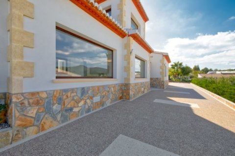 Villa for sale in Javea, Alicante, Spain 3 bedrooms, 200 sq.m. No. 43998 - photo 8