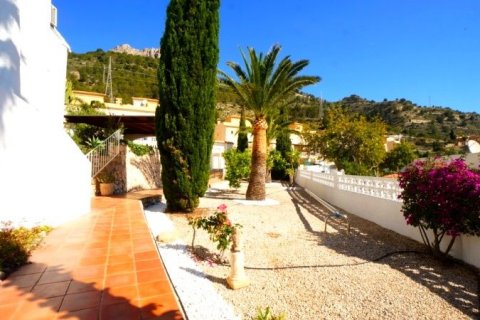 Villa for sale in Calpe, Alicante, Spain 3 bedrooms, 214 sq.m. No. 42812 - photo 6