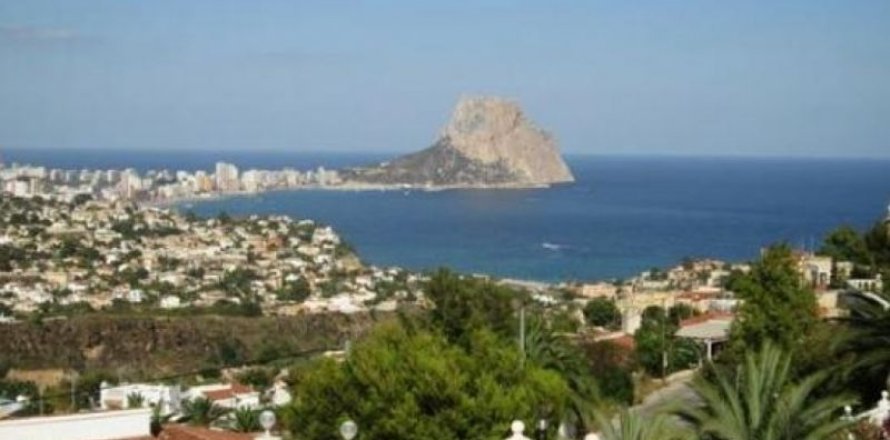 Villa in Calpe, Alicante, Spain 200 sq.m. No. 44429