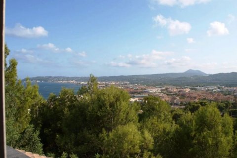 Villa for sale in Javea, Alicante, Spain 3 bedrooms, 200 sq.m. No. 43601 - photo 4