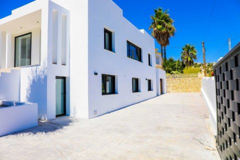 Villa for sale in Moraira, Alicante, Spain 3 bedrooms, 193 sq.m. No. 43762 - photo 1
