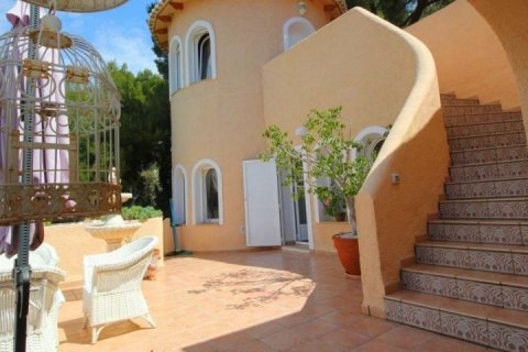 Villa for sale in Altea, Alicante, Spain 5 bedrooms, 212 sq.m. No. 41693 - photo 6