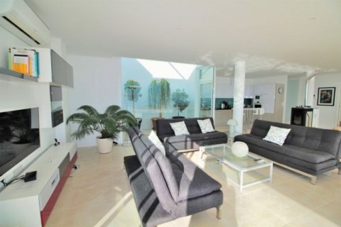 Villa for sale in Altea, Alicante, Spain 4 bedrooms, 320 sq.m. No. 45620 - photo 10