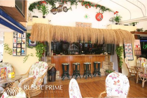 Bar for sale in Alaior, Menorca, Spain No. 47022 - photo 3