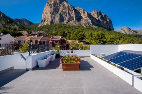 Villa for sale in Polop, Alicante, Spain 4 bedrooms, 240 sq.m. No. 41633 - photo 4