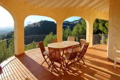 Villa for sale in Altea, Alicante, Spain 4 bedrooms, 209 sq.m. No. 45610 - photo 5