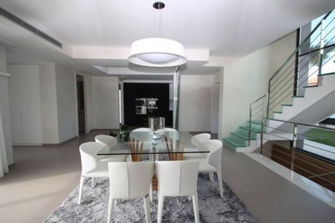 Villa for sale in Alicante, Spain 3 bedrooms, 300 sq.m. No. 44622 - photo 6