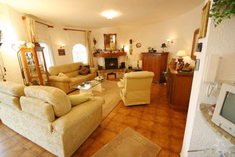 Villa for sale in Roses, Girona, Spain 3 bedrooms, 150 sq.m. No. 41410 - photo 4