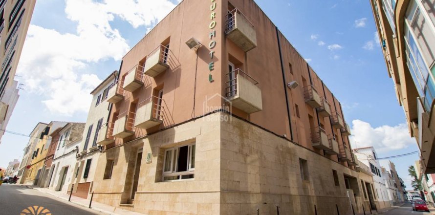Hotel Mahon, Menorca, Spain 22 bedrooms, 706 sq.m. No. 47009