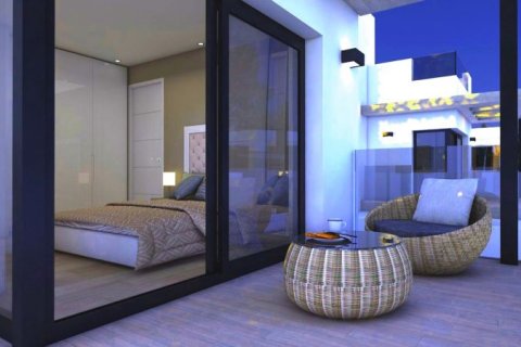 Villa for sale in Torrevieja, Alicante, Spain 3 bedrooms, 209 sq.m. No. 43345 - photo 6