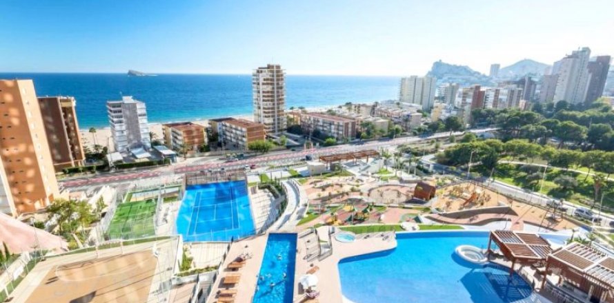 Apartment in Benidorm, Alicante, Spain 2 bedrooms, 114 sq.m. No. 42670