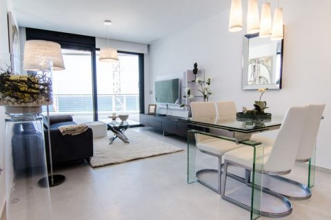 Apartment for sale in Los Arenales Del Sol, Alicante, Spain 3 bedrooms, 137 sq.m. No. 44793 - photo 10