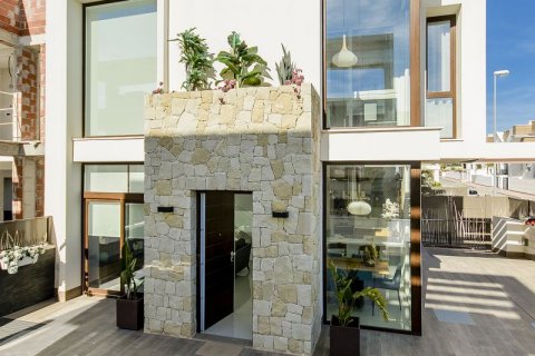 Villa for sale Quesada, Jaen, Spain 3 bedrooms, 101 sq.m. No. 43347 - photo 1