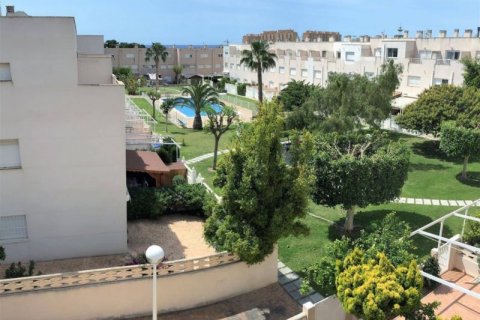 Townhouse for sale in El Campello, Alicante, Spain 4 bedrooms, 340 sq.m. No. 45460 - photo 3