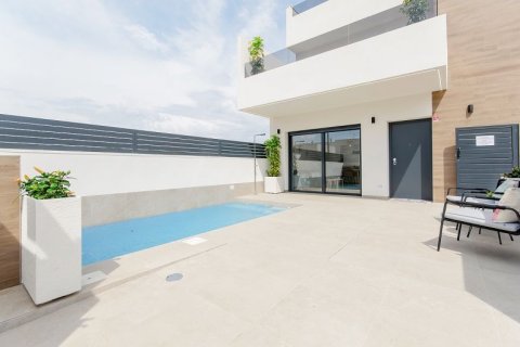 Villa for sale in Rojales, Alicante, Spain 3 bedrooms, 170 sq.m. No. 42518 - photo 3