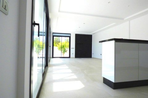 Villa for sale in Guardamar del Segura, Alicante, Spain 3 bedrooms, 134 sq.m. No. 43206 - photo 5