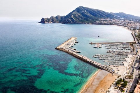 Hotel for sale Albir, Alicante, Spain 82 bedrooms, 7 sq.m. No. 42856 - photo 1