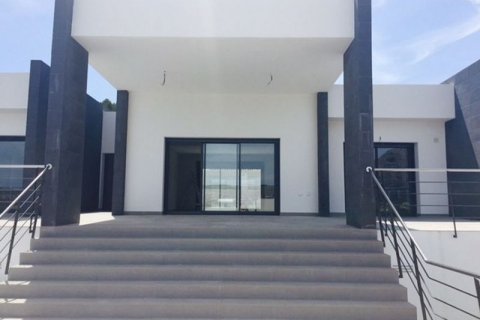 Villa for sale in Alicante, Spain 4 bedrooms, 250 sq.m. No. 46202 - photo 2