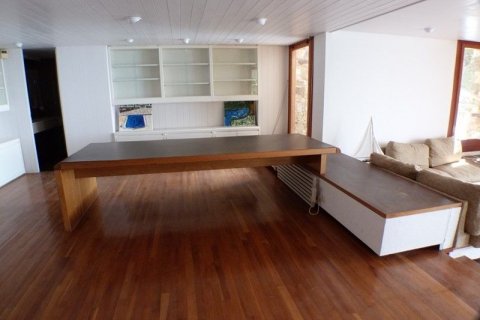 Villa for sale in Lloret de Mar, Girona, Spain 3 bedrooms, 530 sq.m. No. 45714 - photo 5
