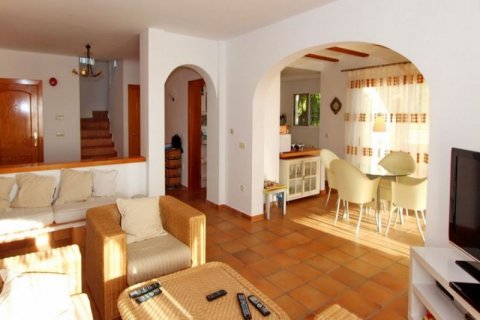 Villa for sale in Altea, Alicante, Spain 4 bedrooms, 209 sq.m. No. 45610 - photo 9