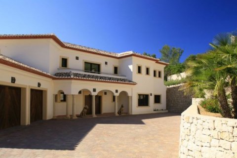Villa for sale in Javea, Alicante, Spain 5 bedrooms, 720 sq.m. No. 45748 - photo 5