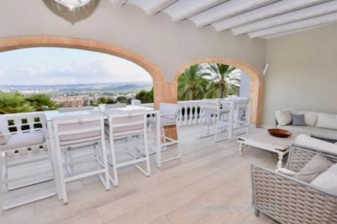Villa for sale in Javea, Alicante, Spain 8 bedrooms, 600 sq.m. No. 42189 - photo 4
