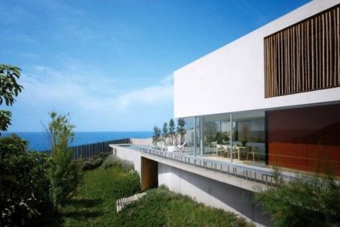 Villa for sale in Alicante, Spain 5 bedrooms, 450 sq.m. No. 44950 - photo 1
