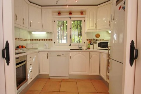 Villa for sale in Altea, Alicante, Spain 3 bedrooms, 160 sq.m. No. 43839 - photo 8