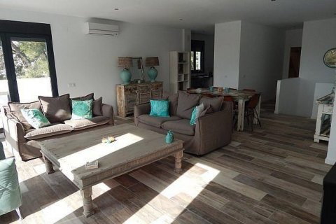 Villa for sale Moraira, Alicante, Spain 4 bedrooms, 214 sq.m. No. 44247 - photo 6