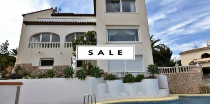 Villa in Calpe, Alicante, Spain 4 bedrooms, 280 sq.m. No. 45497