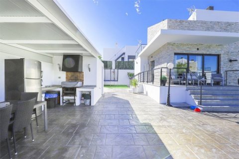 Villa for sale in Polop, Alicante, Spain 3 bedrooms, 180 sq.m. No. 41556 - photo 9