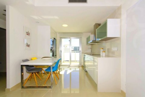 Townhouse for sale in Torrevieja, Alicante, Spain 3 bedrooms, 123 sq.m. No. 43178 - photo 10