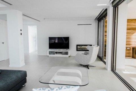 Penthouse for sale in Santa Pola, Alicante, Spain 3 bedrooms, 600 sq.m. No. 42779 - photo 8