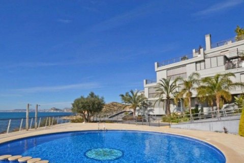 Townhouse for sale in Alicante, Spain 3 bedrooms, 335 sq.m. No. 44796 - photo 3