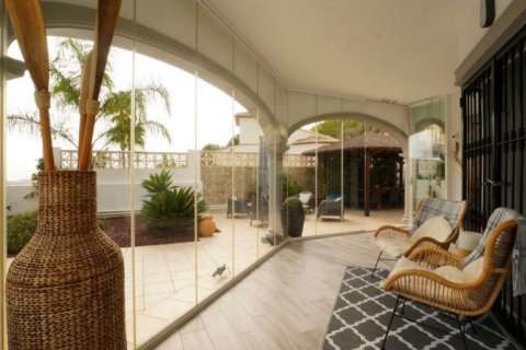 Villa for sale in Calpe, Alicante, Spain 5 bedrooms, 262 sq.m. No. 42602 - photo 5