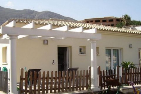 Villa for sale in Denia, Alicante, Spain 3 bedrooms, 235 sq.m. No. 45263 - photo 1