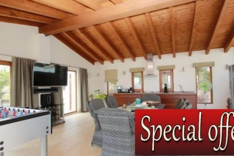 Villa for sale in Benissa, Alicante, Spain 5 bedrooms, 612 sq.m. No. 44954 - photo 9