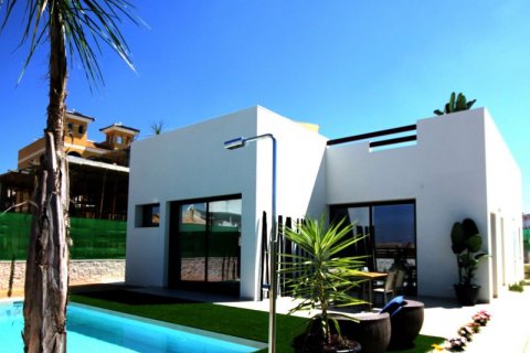 Villa for sale in Rojales, Alicante, Spain 3 bedrooms, 115 sq.m. No. 43694 - photo 1